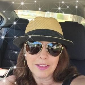 Meet your Posher, Pamela